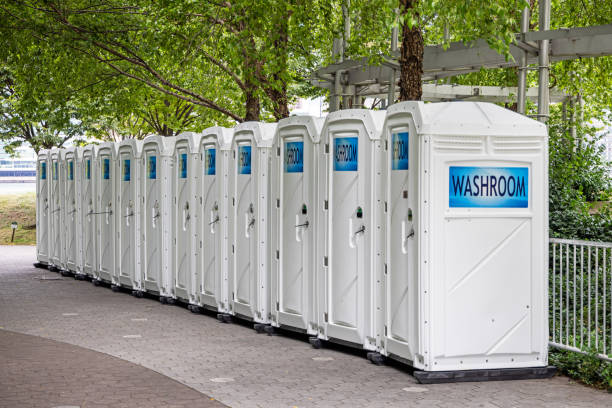 Affordable portable toilet rental in Albion, IN